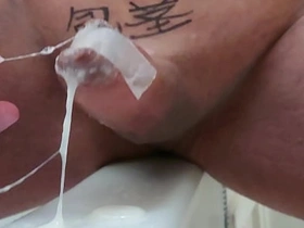 テープ留めで剥けない包茎おちんぽ japanese idol gay porn