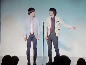袖に芸人が集まる漫才 gay chub asian porn