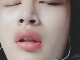 中国伪娘宿舍床帘内自慰淫叫 muscle japan gay porn