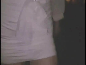 【露出】第一次女装伪娘户外露出：包臀裙 肉丝 高跟鞋 onsen japan gay porn