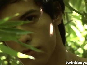 Twinks Anibal and Julian Fuck Outdoors japanese hotel gay porn